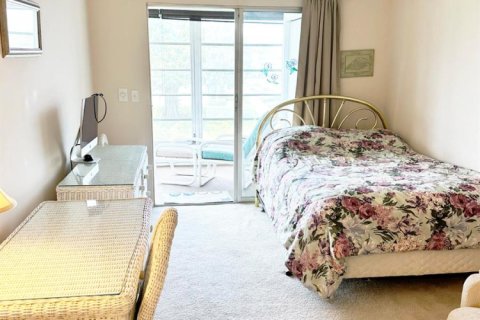 Condo in Deerfield Beach, Florida, 2 bedrooms № 2188493 - photo 16