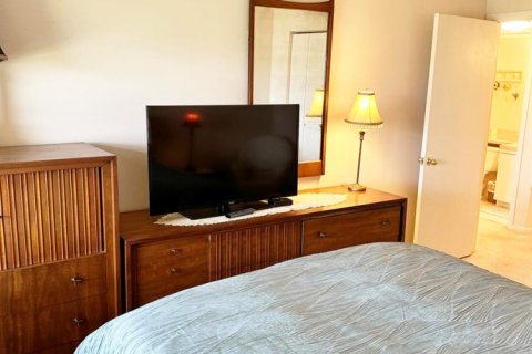 Condo in Deerfield Beach, Florida, 2 bedrooms № 2188493 - photo 20