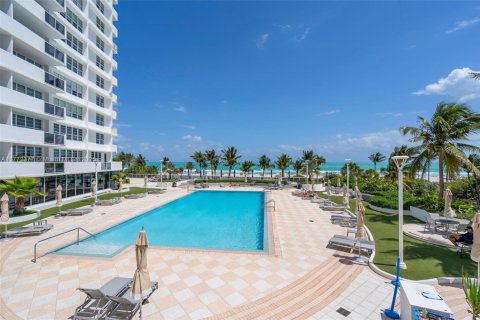 Condominio en venta en Miami Beach, Florida, 1 dormitorio, 51.1 m2 № 1860989 - foto 20