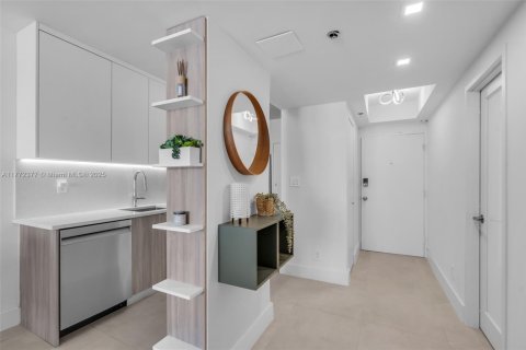 Condominio en venta en Miami Beach, Florida, 1 dormitorio, 51.1 m2 № 1860989 - foto 6