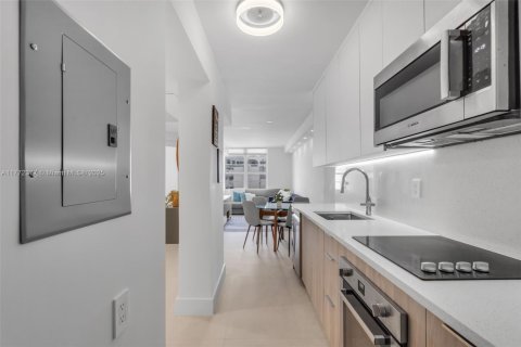 Condominio en venta en Miami Beach, Florida, 1 dormitorio, 51.1 m2 № 1860989 - foto 5