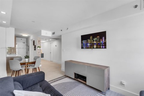 Condominio en venta en Miami Beach, Florida, 1 dormitorio, 51.1 m2 № 1860989 - foto 9