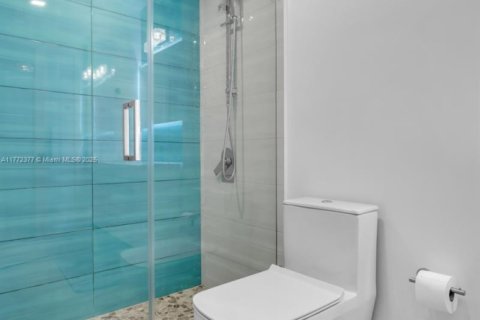 Condominio en venta en Miami Beach, Florida, 1 dormitorio, 51.1 m2 № 1860989 - foto 16