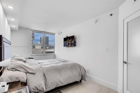 Condominio en venta en Miami Beach, Florida, 1 dormitorio, 51.1 m2 № 1860989 - foto 11
