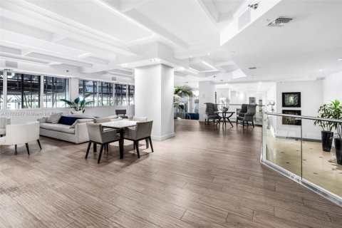 Condominio en venta en Miami Beach, Florida, 1 dormitorio, 51.1 m2 № 1860989 - foto 23