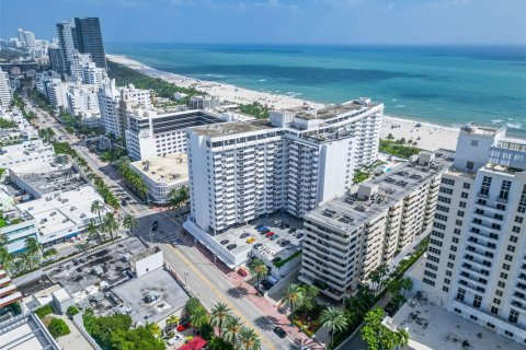 Condominio en venta en Miami Beach, Florida, 1 dormitorio, 51.1 m2 № 1860989 - foto 30
