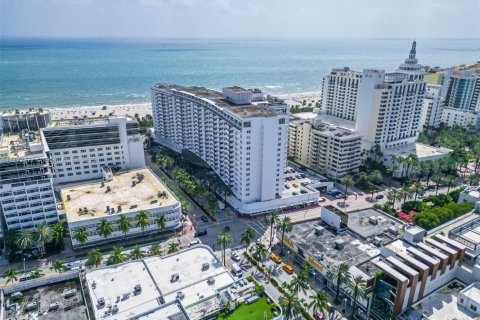 Condominio en venta en Miami Beach, Florida, 1 dormitorio, 51.1 m2 № 1860989 - foto 28