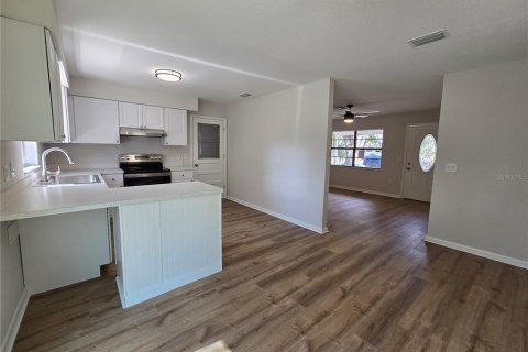 Casa en venta en Ocala, Florida, 4 dormitorios, 135.27 m2 № 2109557 - foto 11