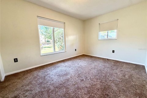 House in Sarasota, Florida 3 bedrooms, 142.79 sq.m. № 2200371 - photo 23