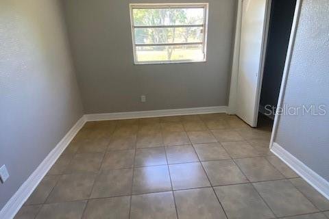 House in Plant City, Florida 3 bedrooms, 121.24 sq.m. № 2215744 - photo 12