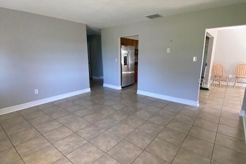 House in Plant City, Florida 3 bedrooms, 121.24 sq.m. № 2215744 - photo 6