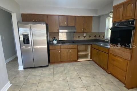 House in Plant City, Florida 3 bedrooms, 121.24 sq.m. № 2215744 - photo 9