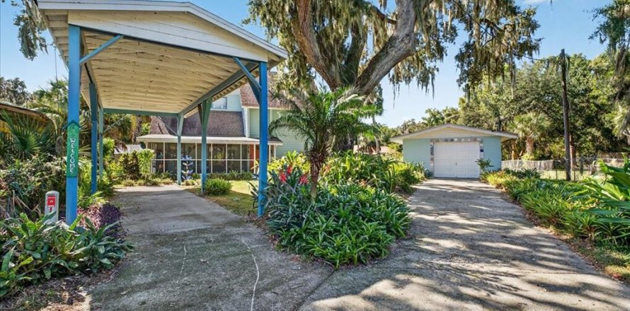 Villa ou maison à Lake Wales, Floride 3 chambres, 164.25 m2 № 2142863