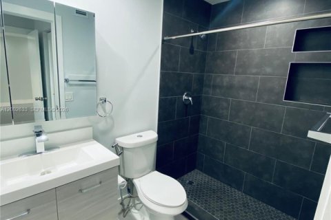 Condo in Miami, Florida, 2 bedrooms № 2253887 - photo 29