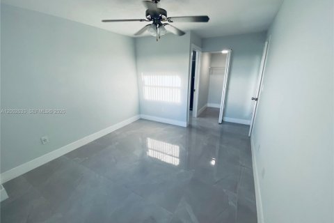 Condo in Miami, Florida, 2 bedrooms № 2253887 - photo 20
