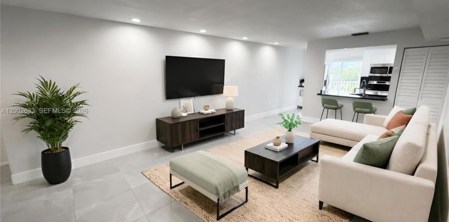 Condo in Miami, Florida, 2 bedrooms № 2253887