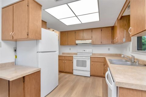 House in Palm Harbor, Florida 2 bedrooms, 124.58 sq.m. № 1907527 - photo 26