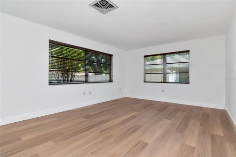 House in Palm Harbor, Florida 2 bedrooms, 124.58 sq.m. № 1907527 - photo 19