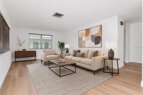 House in Palm Harbor, Florida 2 bedrooms, 124.58 sq.m. № 1907527 - photo 21