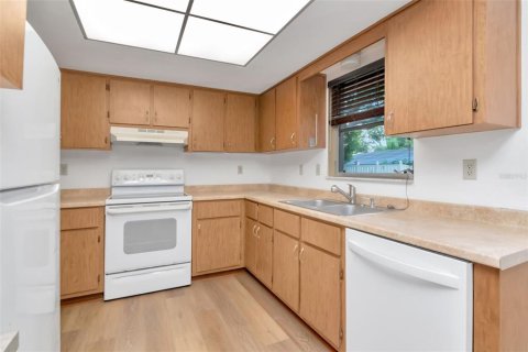 House in Palm Harbor, Florida 2 bedrooms, 124.58 sq.m. № 1907527 - photo 27