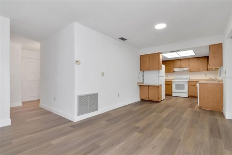 House in Palm Harbor, Florida 2 bedrooms, 124.58 sq.m. № 1907527 - photo 25