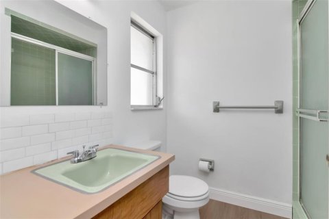 House in Palm Harbor, Florida 2 bedrooms, 124.58 sq.m. № 1907527 - photo 10