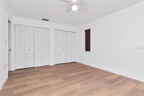 House in Palm Harbor, Florida 2 bedrooms, 124.58 sq.m. № 1907527 - photo 16