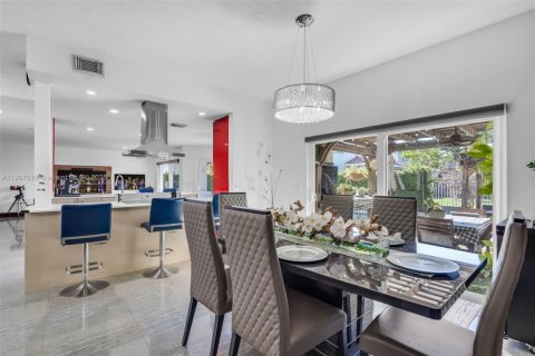 Casa en venta en Doral, Florida, 4 dormitorios, 232.07 m2 № 1964788 - foto 8