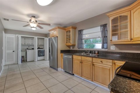 Casa en venta en Palm Coast, Florida, 3 dormitorios, 189.89 m2 № 1900338 - foto 19