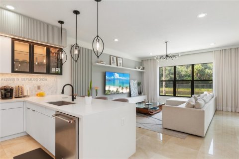 House in Delray Beach, Florida 6 bedrooms, 402.36 sq.m. № 2368360 - photo 21