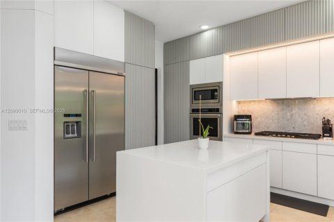 House in Delray Beach, Florida 6 bedrooms, 402.36 sq.m. № 2368360 - photo 27