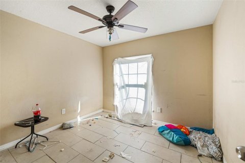 House in Orlando, Florida 3 bedrooms, 121.61 sq.m. № 2225338 - photo 5