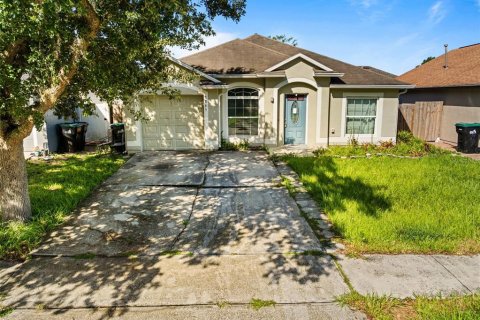 House in Orlando, Florida 3 bedrooms, 121.61 sq.m. № 2225338 - photo 21