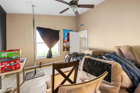 House in Orlando, Florida 3 bedrooms, 121.61 sq.m. № 2225338 - photo 18