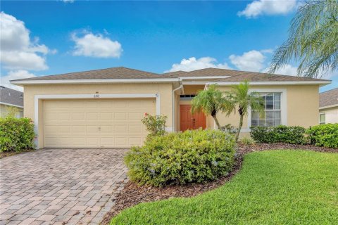 House in Davenport, Florida 3 bedrooms, 128.95 sq.m. № 1670262 - photo 1