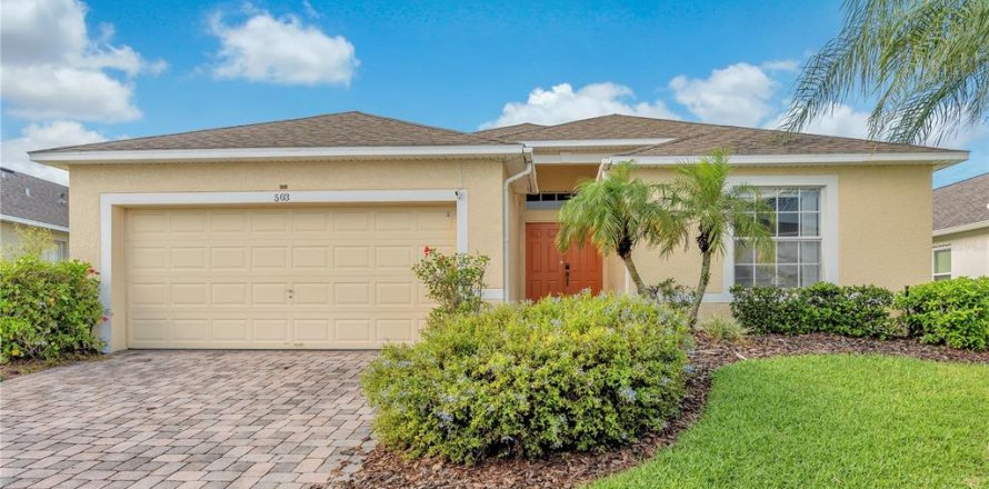 House in Davenport, Florida 3 bedrooms, 128.95 sq.m. № 1670262