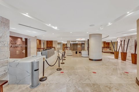 Condo in Miami Beach, Florida, 1 bedroom  № 2352024 - photo 5