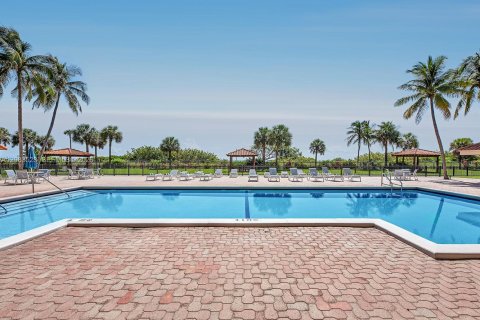 Condo in Miami Beach, Florida, 1 bedroom  № 2352024 - photo 7