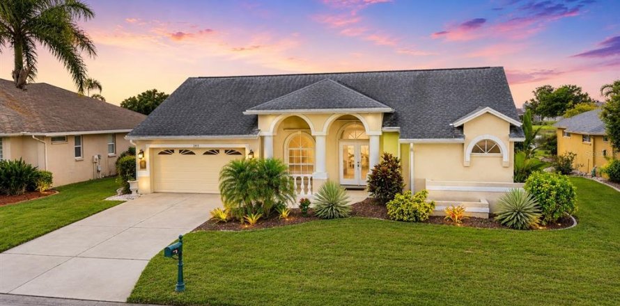 House in Parrish, Florida 3 bedrooms, 198.81 sq.m. № 2223442