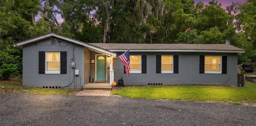 Villa ou maison à Orange City, Floride 3 chambres, 108.32 m2 № 2167703
