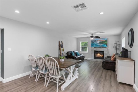 Villa ou maison à vendre à Orange City, Floride: 3 chambres, 108.32 m2 № 2167703 - photo 6