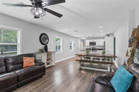 Villa ou maison à vendre à Orange City, Floride: 3 chambres, 108.32 m2 № 2167703 - photo 8