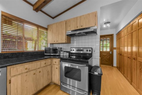 House in Palm Harbor, Florida 2 bedrooms, 121.42 sq.m. № 1872992 - photo 10