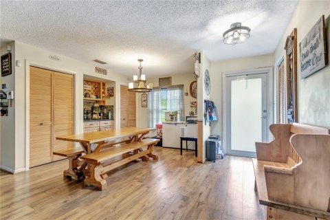 Villa ou maison à vendre à Wimauma, Floride: 4 chambres, 210.33 m2 № 2306137 - photo 5
