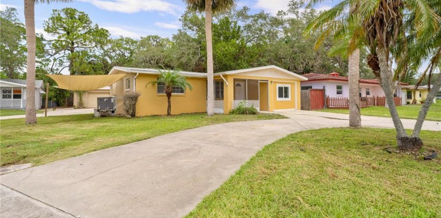 Casa en New Port Richey, Florida 3 dormitorios, 100.33 m2 № 1824580