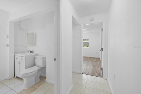 Casa en venta en New Port Richey, Florida, 3 dormitorios, 100.33 m2 № 1824580 - foto 15