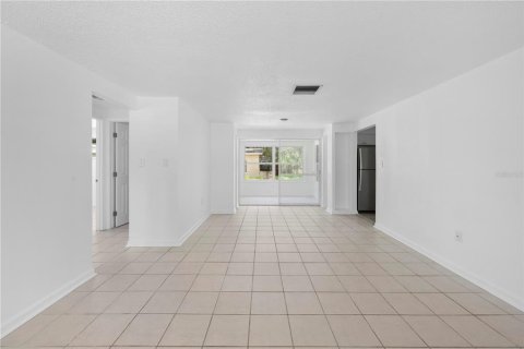 Casa en venta en New Port Richey, Florida, 3 dormitorios, 100.33 m2 № 1824580 - foto 4