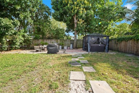 Купить виллу или дом в Холливуд, Флорида 2 спальни, 115.01м2, № 2066523 - фото 30