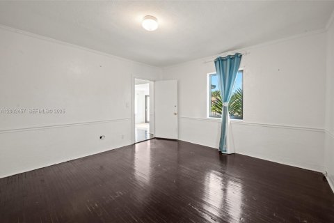 Купить виллу или дом в Холливуд, Флорида 2 спальни, 115.01м2, № 2066523 - фото 24