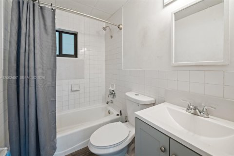 Купить виллу или дом в Холливуд, Флорида 2 спальни, 115.01м2, № 2066523 - фото 21